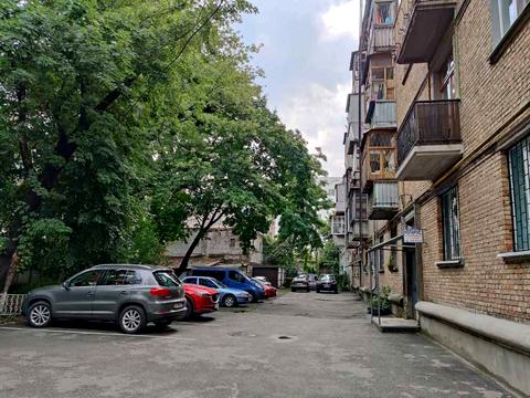 квартира за адресою Почайнинська вул., 44