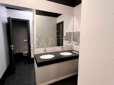 комерційна за адресою Рильський пров., 6