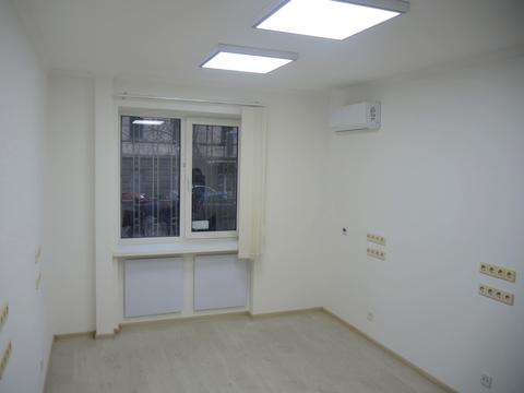 комерційна за адресою Левандовська вул. (Аніщенка), 14