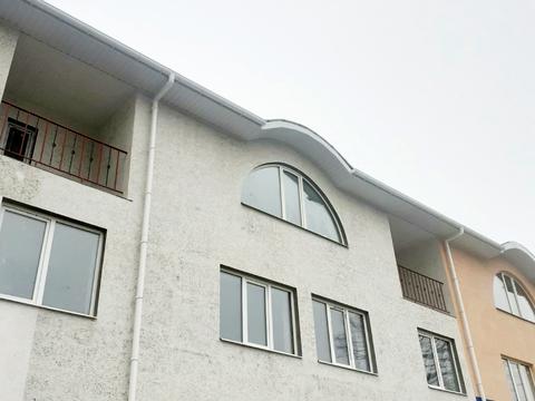 комерційна за адресою Садова вул., 5