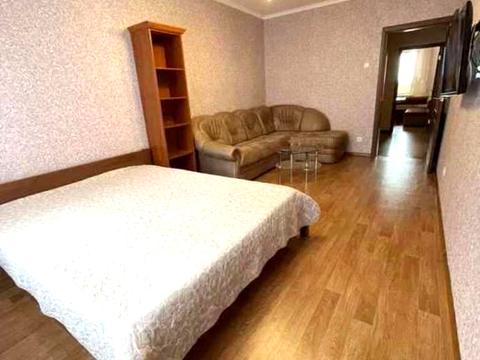 квартира за адресою Софії Русової вул., 1