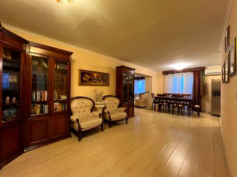 квартира за адресою Олександра Довженка вул., 14/1