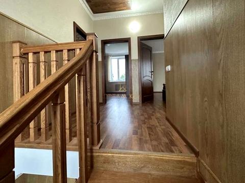 будинок за адресою Центральна вул.