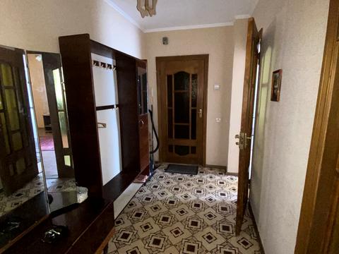 квартира за адресою Галини Петрової вул., 5