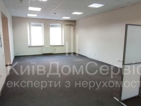комерційна за адресою Дмитрівська вул., 52-Б