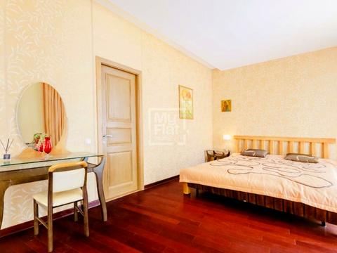 будинок за адресою Дмитра Дорошенка вул. (Чигоріна), 9