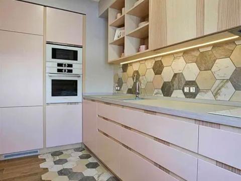 квартира за адресою Ованеса Туманяна вул., 15-А