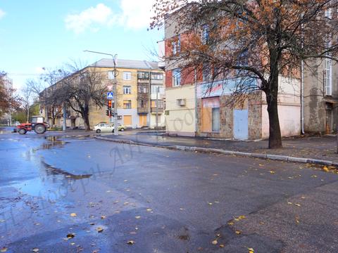 комерційна за адресою Металіста вул., 6
