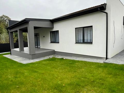 будинок за адресою Центральна