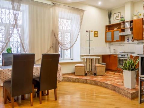 квартира за адресою Богдана Хмельницького вул., 84