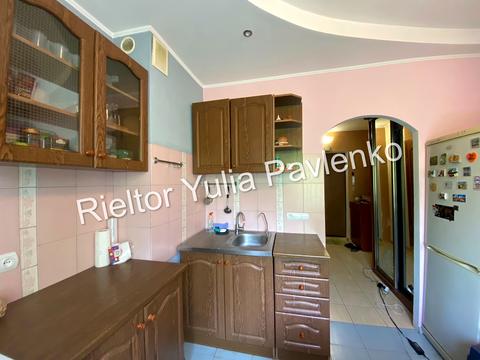 квартира за адресою Євгена Коновальця бульв. (Маршала Конєва), 9