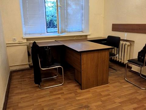 комерційна за адресою Чеська вул., 3