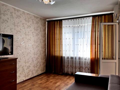 квартира за адресою Володимира Івасюка вул. (Головка), 10