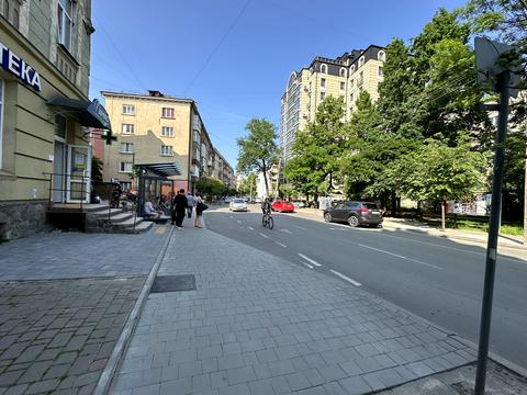 комерційна за адресою Гетьмана Мазепи вул., 48