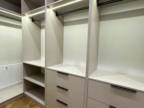 будинок за адресою Набережна вул.