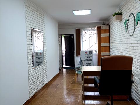 комерційна за адресою Успенська вул., 46