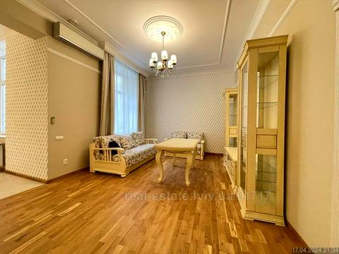 квартира по адресу Братьев Рогатинцев ул., 15