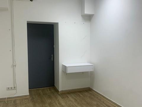 комерційна за адресою Васильківська вул., 6