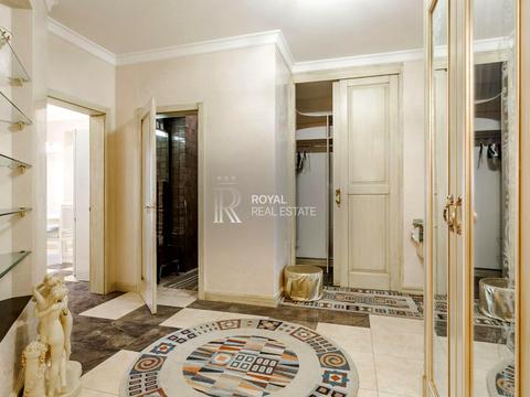 квартира за адресою Кропивницького вул., 8
