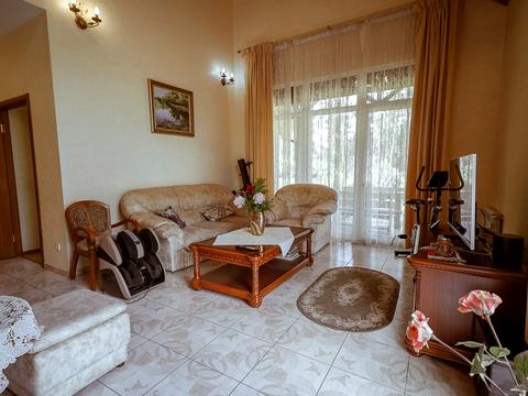 будинок за адресою 1 Травня вул.