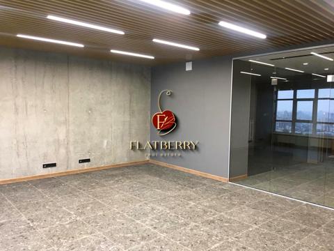 комерційна за адресою Кловський узвіз, 7