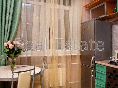 квартира за адресою Велика Васильківська вул. (Червоноармійська), 2