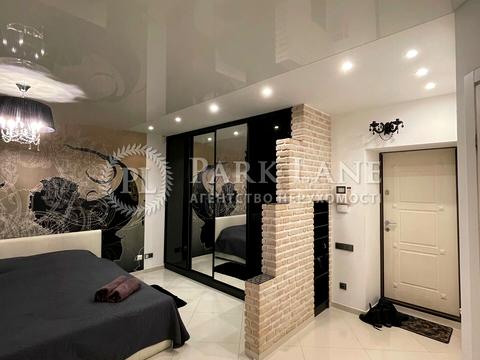 квартира за адресою Рибальська вул., 8