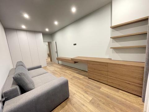 квартира по адресу Молодіжна ул., 5