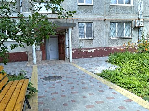 квартира за адресою Лахтинська вул., 12