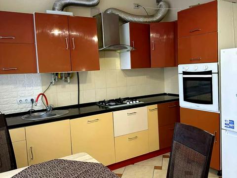 квартира за адресою Тичини, 2