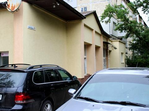 коммерческая по адресу Черновола ул., 136