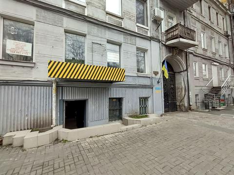 комерційна за адресою Велика Арнаутська вул., 49