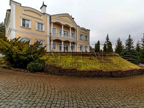 будинок за адресою центральна