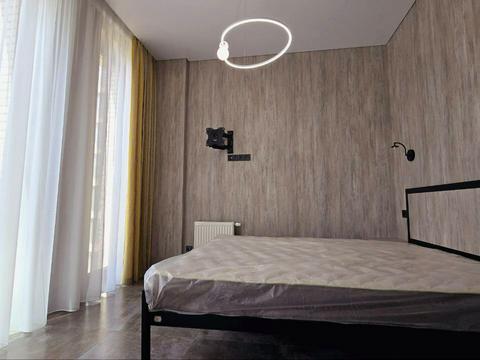 квартира по адресу Королеви Єлизавети ІІ ул. (Глинки), 2К