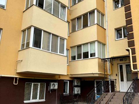 коммерческая по адресу Башивська, 7