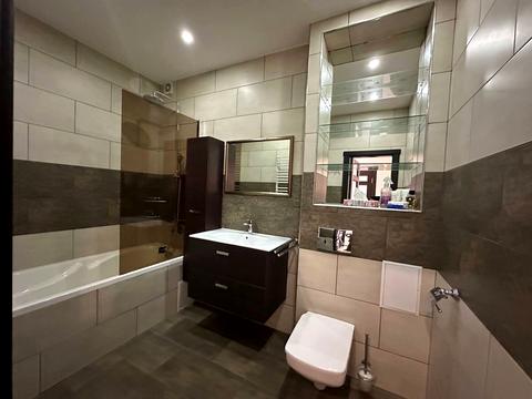 квартира за адресою Довженка вул., 51