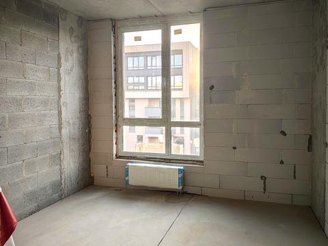 квартира за адресою Салютна вул., 2к18