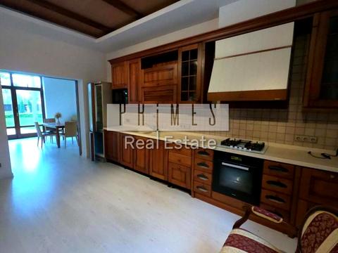 будинок за адресою Столичне шосе