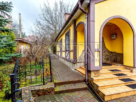 будинок за адресою Луговий пров.