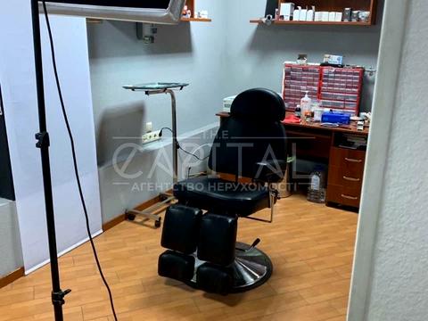 комерційна за адресою Малопідвальна вул., 21/8