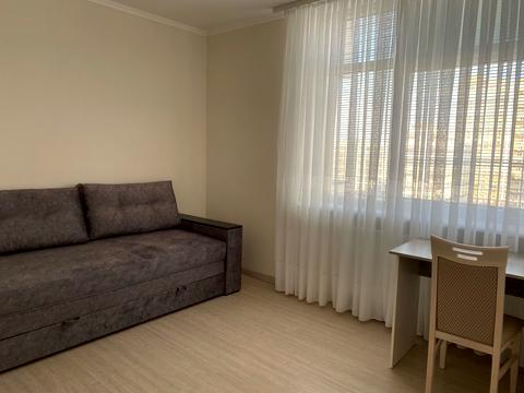 квартира за адресою Олександра Олеся вул., 6-Б