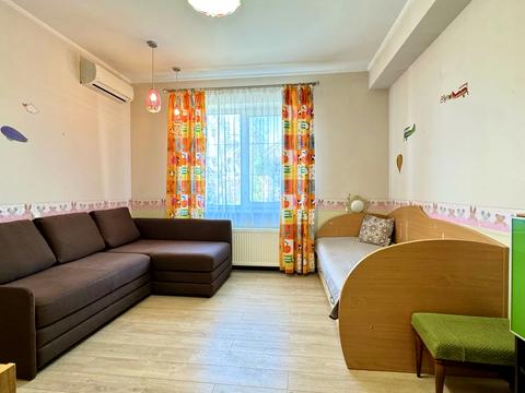 будинок за адресою Богатирська вул., 30б