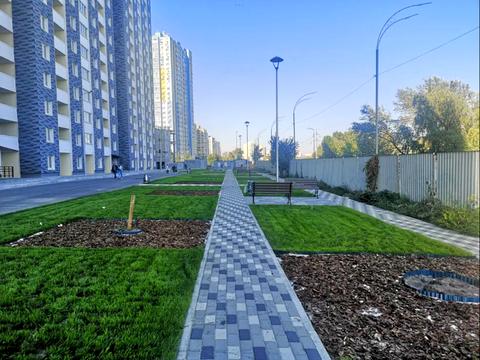 комерційна за адресою Ревуцького вул., 54-А