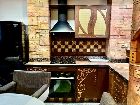 квартира за адресою Раїси Окіпної вул., 10-Б