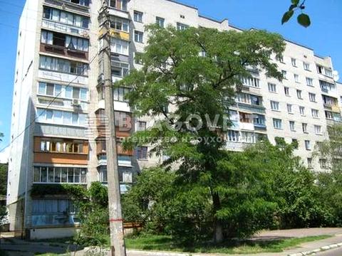 комерційна за адресою Верхогляда Андрія, 2