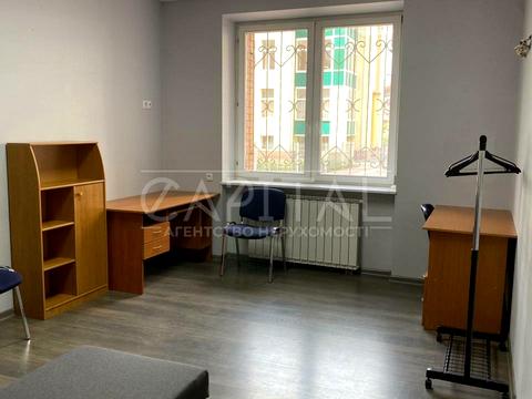 коммерческая по адресу Владимира Ивасюка просп. (Героїв Сталінграду), 4