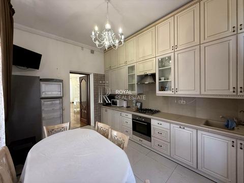 будинок за адресою с. Лісники, квіткова