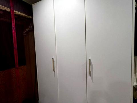 комерційна за адресою Канатна вул., 75