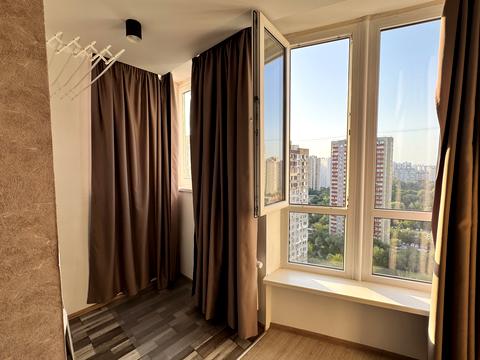 квартира за адресою Анни Ахматової вул., 22