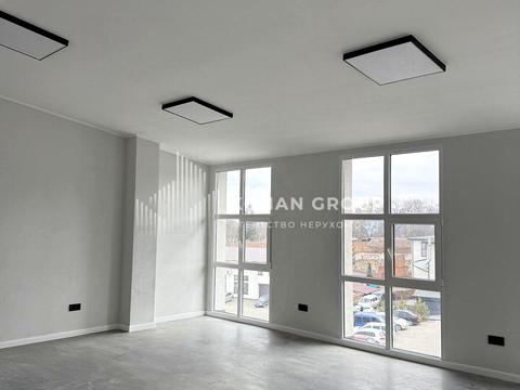 комерційна за адресою Святослава Хороброго вул., 5